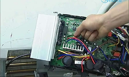 平潭美的空调电话是多少